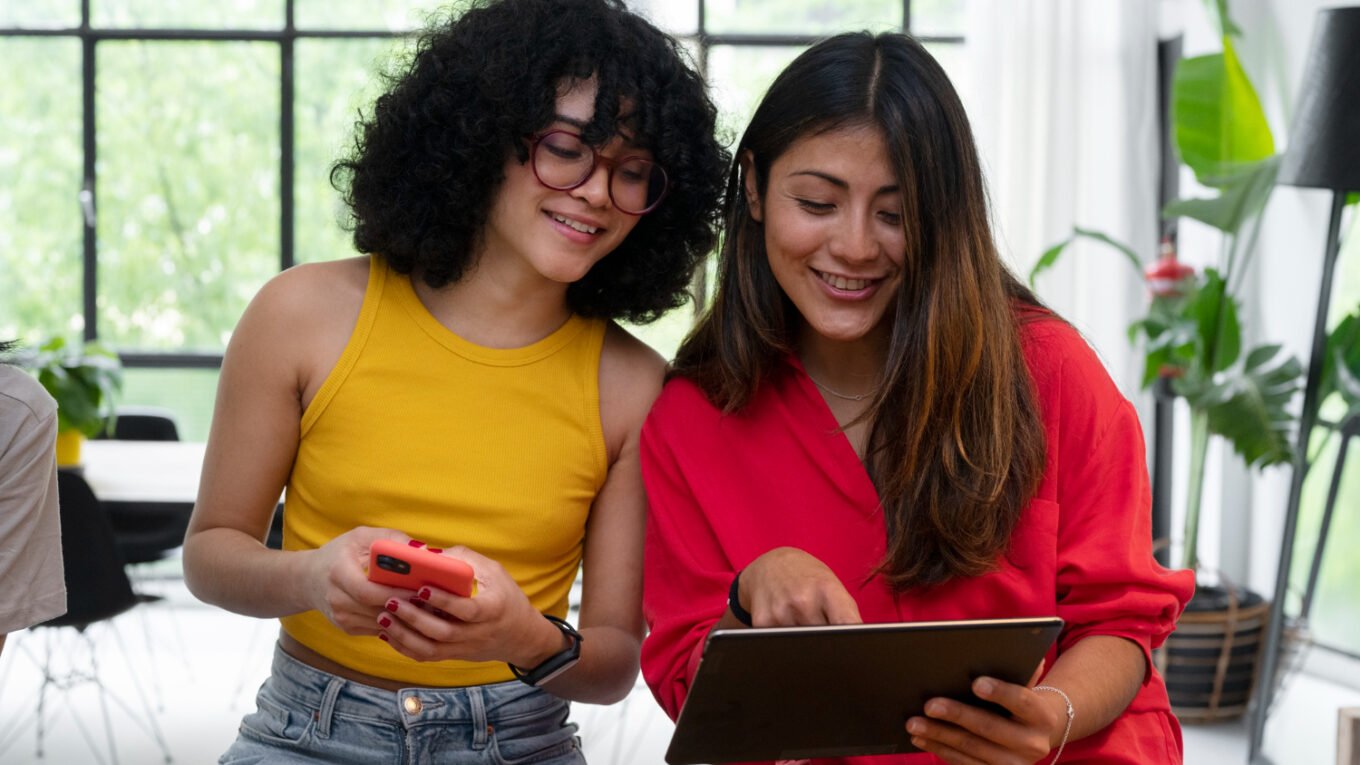 Mulheres Usam as Redes Sociais Para Negócios